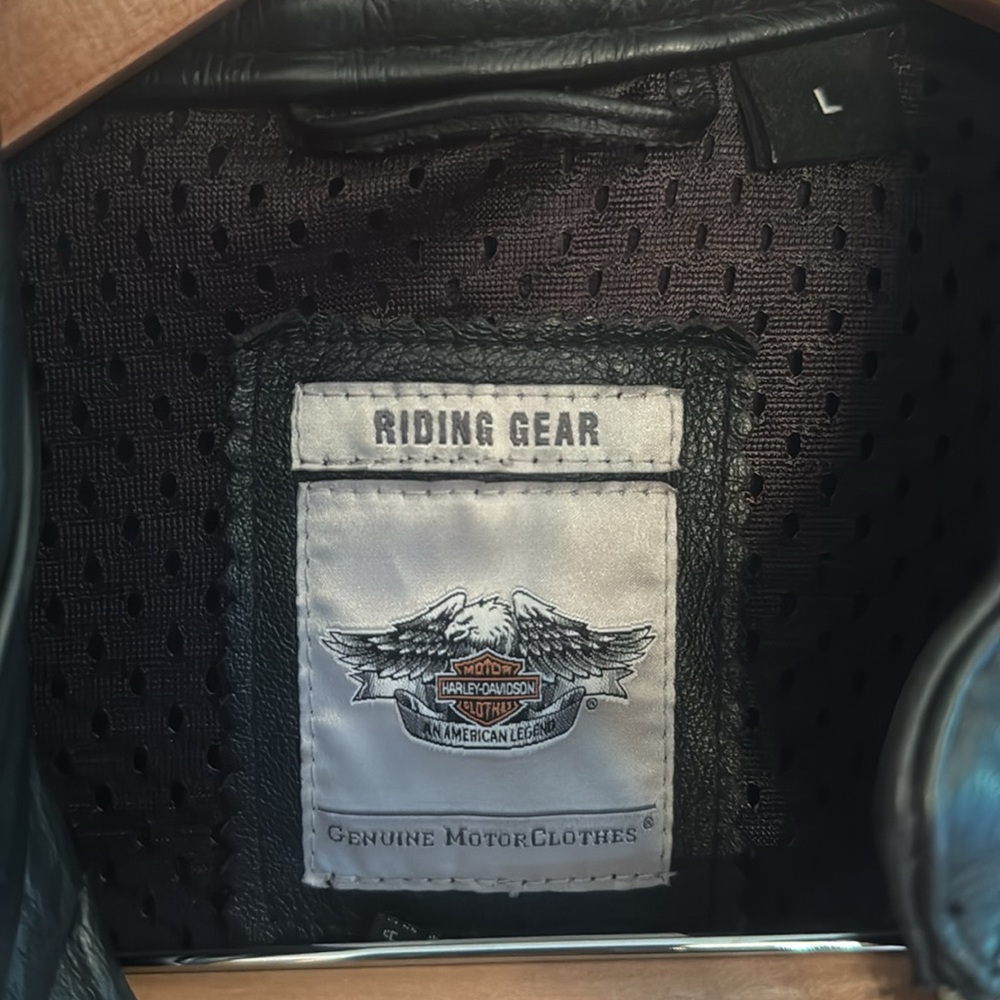 Harley-Davidson Women's Embroidered detailed with studs Black Leather Jacket - Picture 6 of 6